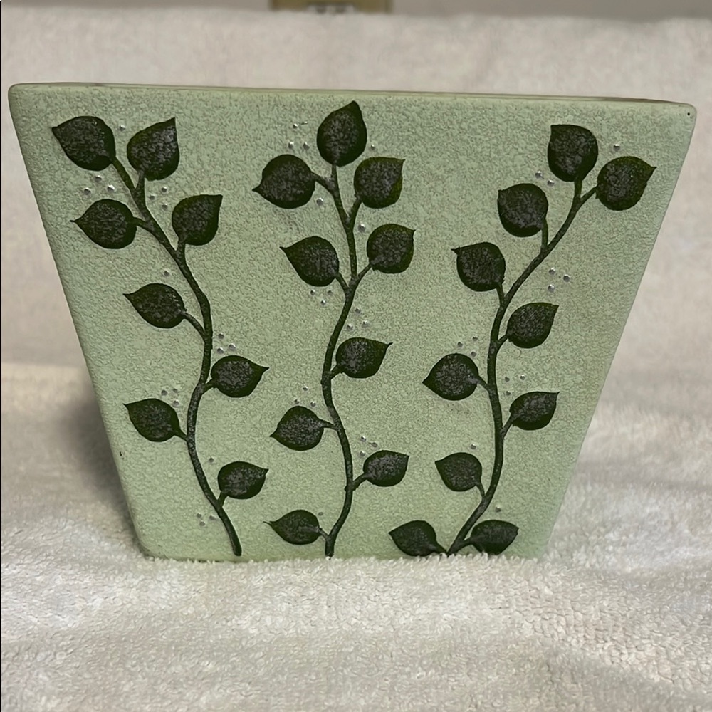 Party lite vase